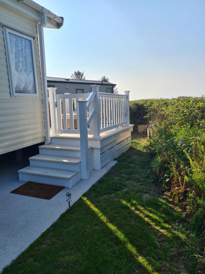 Saint Florence Beautiful 2 Bedroom Caravan, Holiday Park Tenby מראה חיצוני תמונה