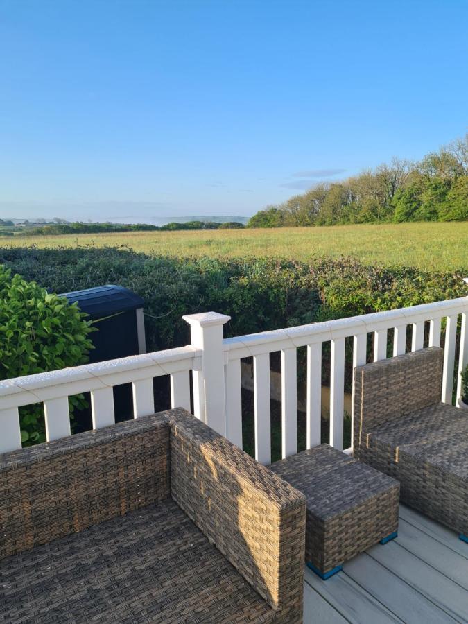 Saint Florence Beautiful 2 Bedroom Caravan, Holiday Park Tenby מראה חיצוני תמונה