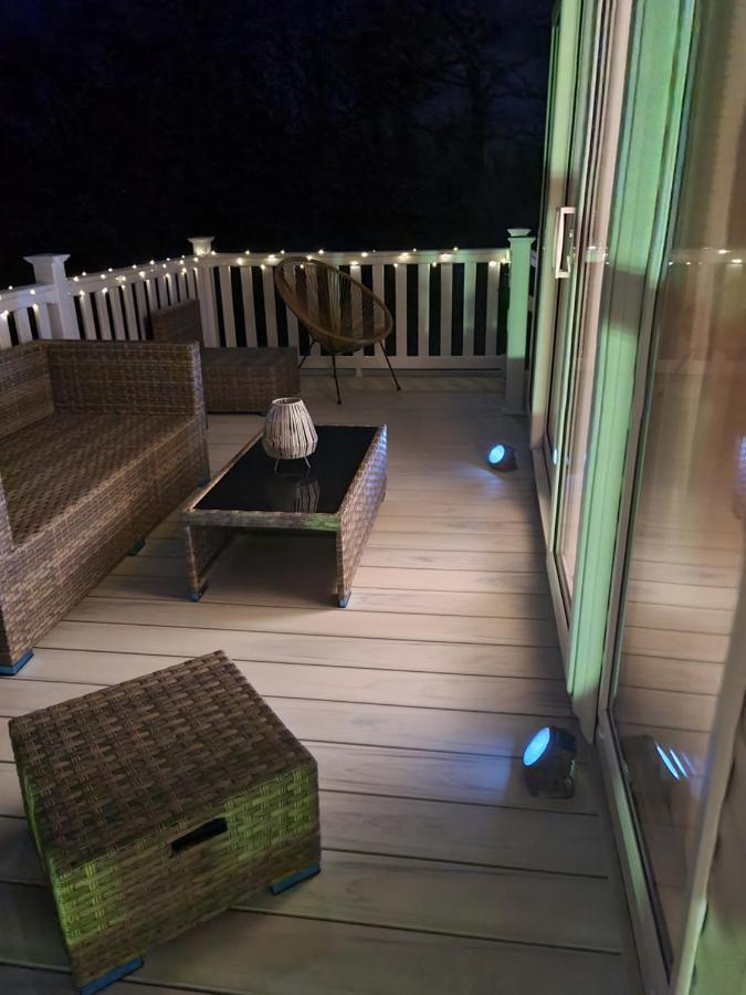 Saint Florence Beautiful 2 Bedroom Caravan, Holiday Park Tenby מראה חיצוני תמונה