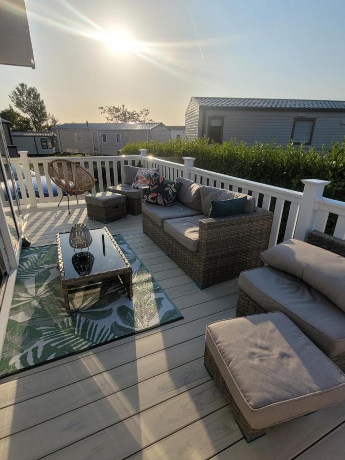 Saint Florence Beautiful 2 Bedroom Caravan, Holiday Park Tenby מראה חיצוני תמונה